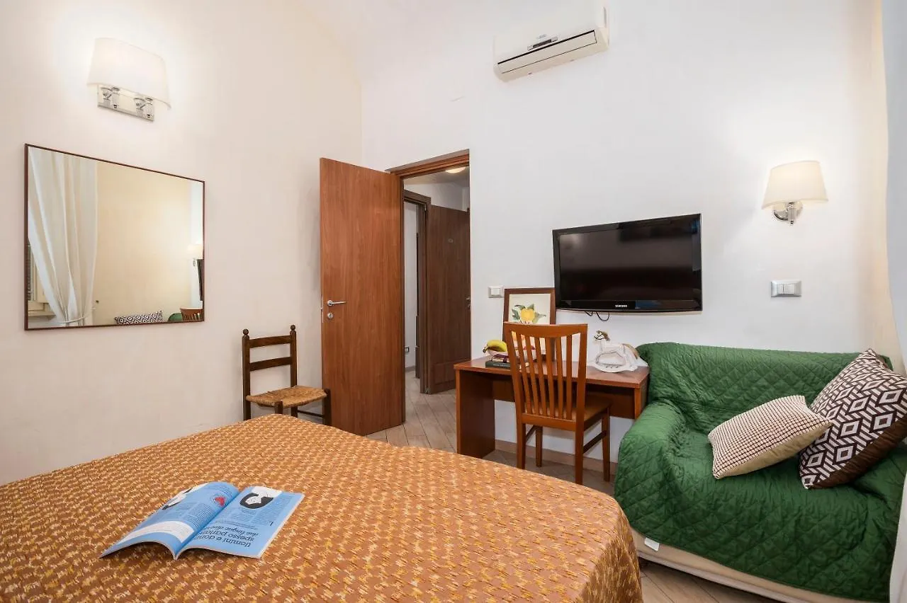 Esquilino Zen Guest House - Zen16 Rome Italy